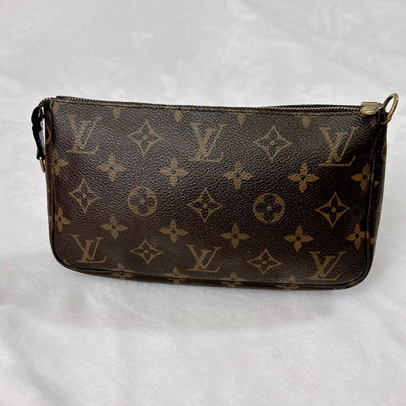 🖤Louis Vuitton Monogram Pochette pouch - Picture 2 of 12